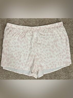 stars above Pale Pink Leopard-Print Sleep Shorts Size Small
